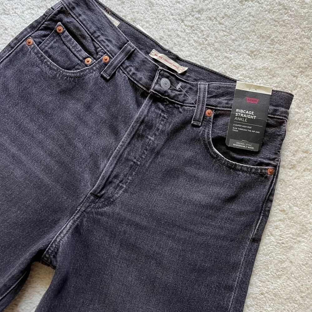 NWT Levi's Premium Ribcage Straight Ankle Women's Jeans Tinted Sky Size 29/27 - Picture 4 of 14